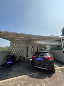 Dijual Rumah Keren, Asri dan Sejuk di Cigadung Greenland Bandung