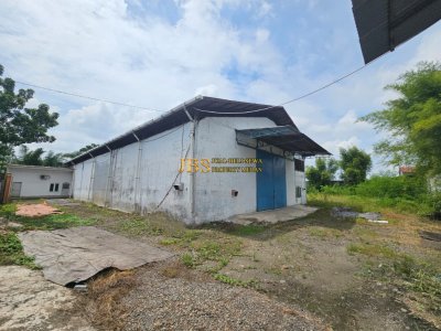 Jalan Irian Barat Desa Sampali 